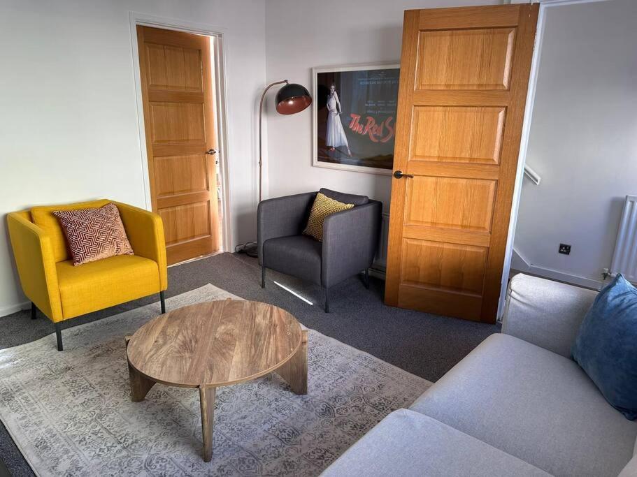 Ferienwohnung Revamped Holywood Town Centre House Exterior foto